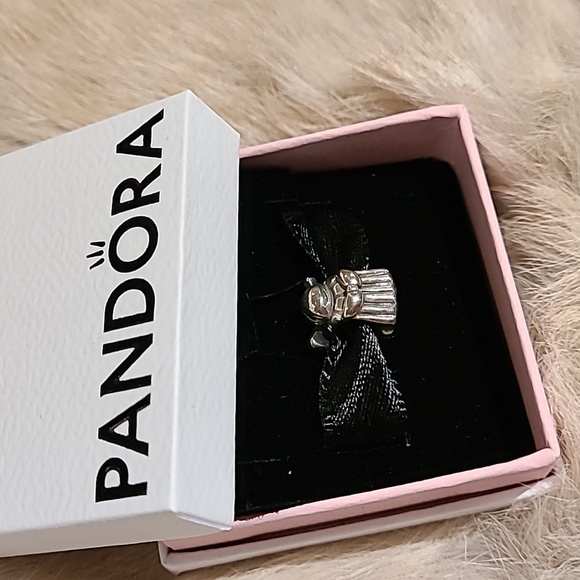 Pandora angel charm - Picture 1 of 4